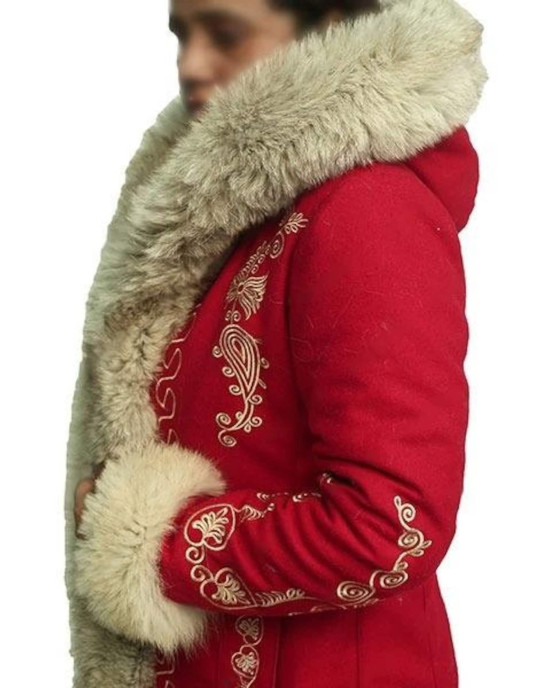 The Christmas Chronicles 2 Mrs. Claus Red Hooded Fur Collar Coat The Christmas Chronicles 2 Mrs. Claus Red Hooded Fur Collar Coat